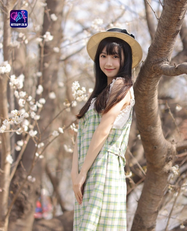 Yi Ke Hao Star Chinese Livestream Hot51: Revolutionizing Live Streaming Entertainment Charming and Pretty girl. 2 - Hot51 Yi Ke Hao-hot51